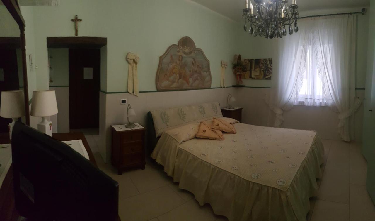 Serra E Mesu Affittacamere Magomadas Bagian luar foto
